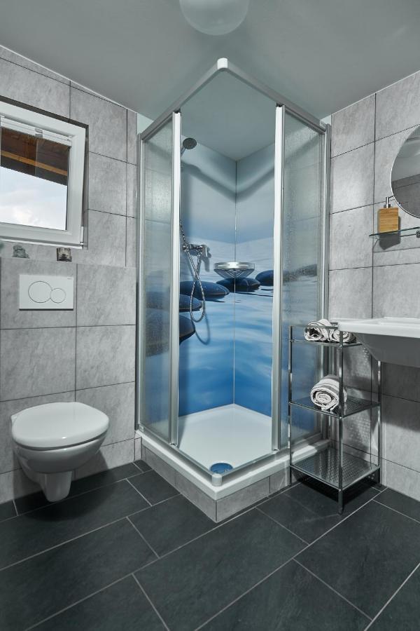 Freestyle Apartment Sautens Luaran gambar