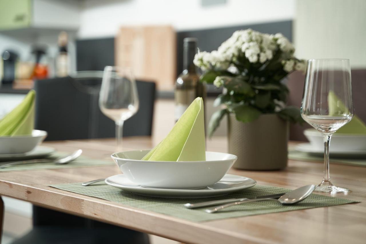 Freestyle Apartment Sautens Luaran gambar