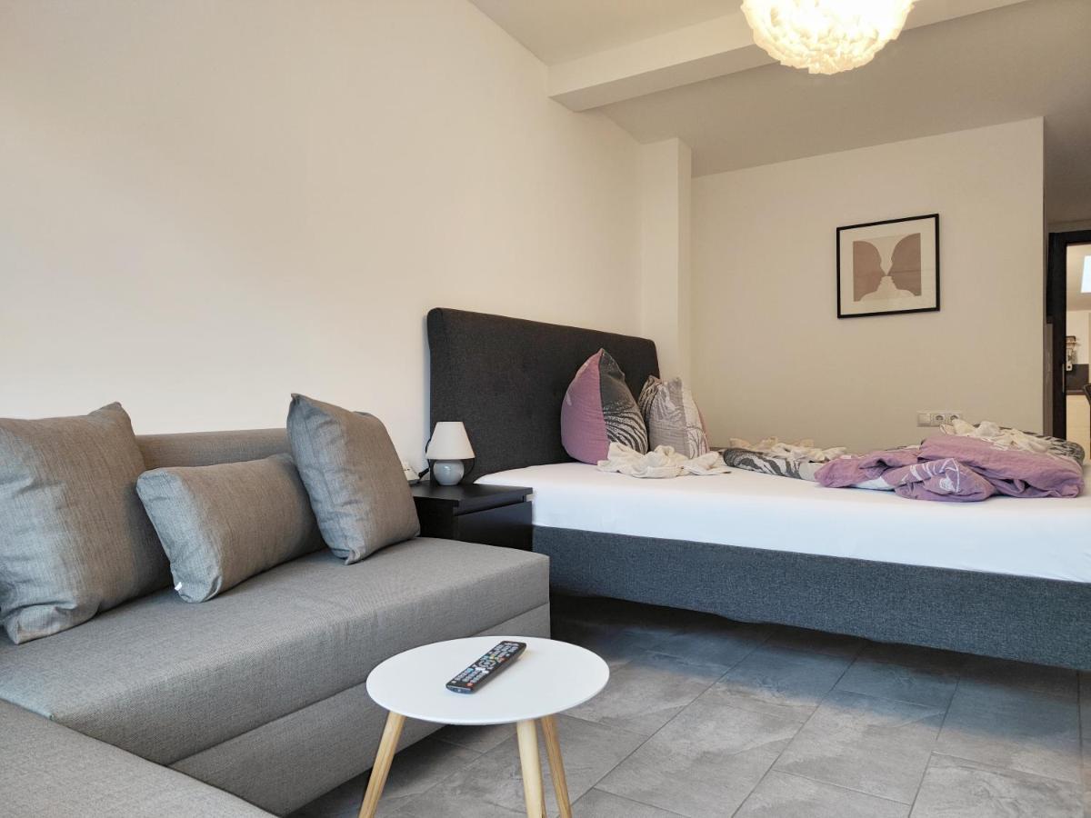 Freestyle Apartment Sautens Luaran gambar